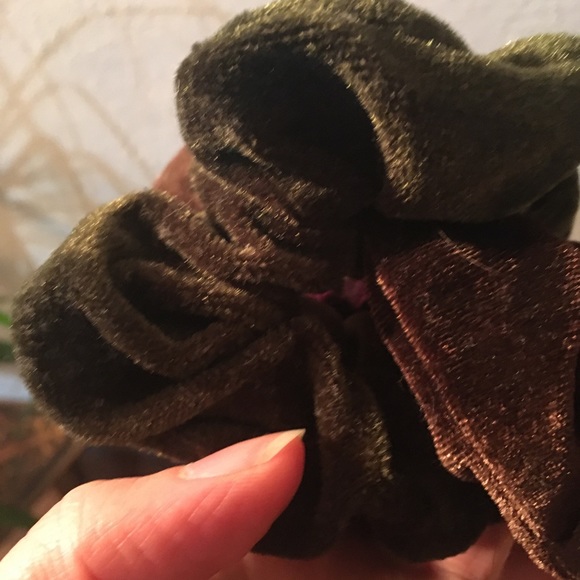 Velvet Scunci Bundle - Picture 4 of 5